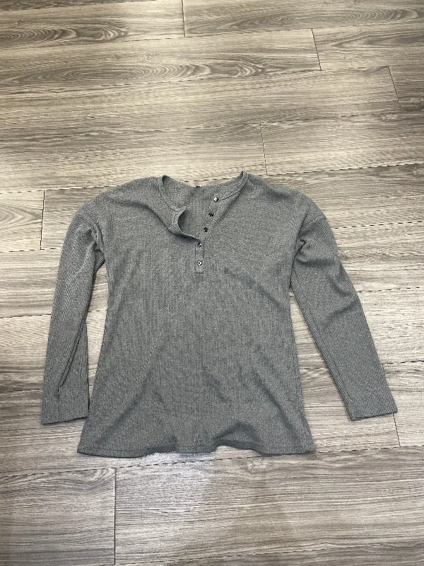 Top Long Sleeve By Clothes Mentor In Grey, Size: Xl