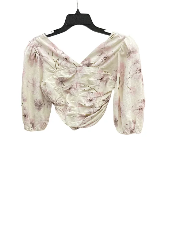 Top Long Sleeve By Express In Floral Print, Size: M