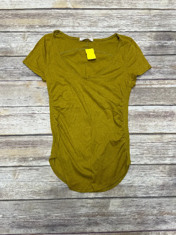 Top Short Sleeve By We The Free In Yellow, Size: M