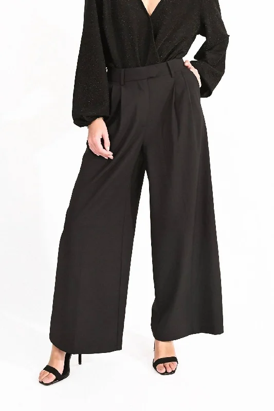 Ladies Woven Pant In Black