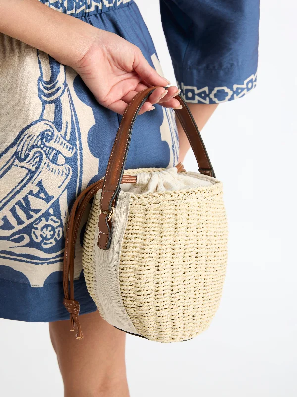 RAFFIA BUCKET BAG