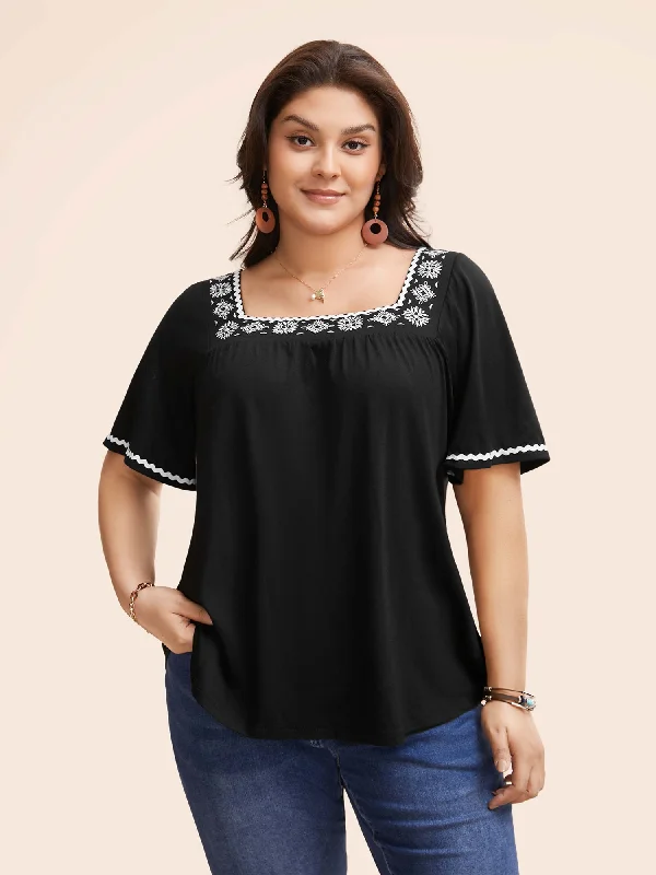 Square Neck Floral Embroidered T-shirt