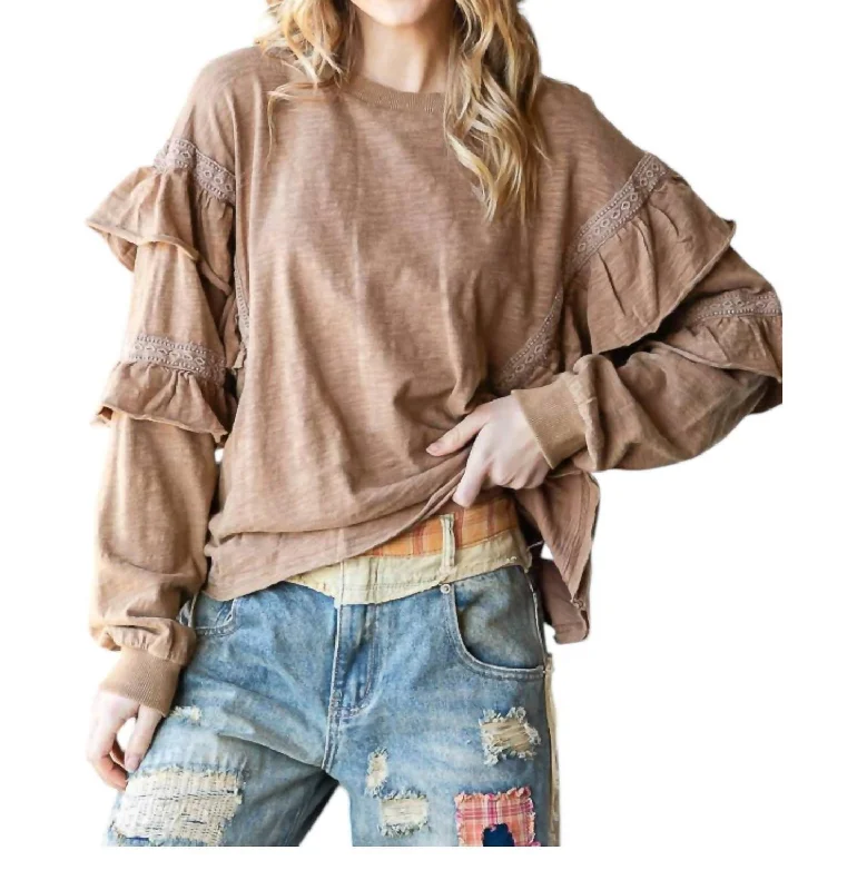 Cozy Ruffles Sweatshirt In Mocha Brown